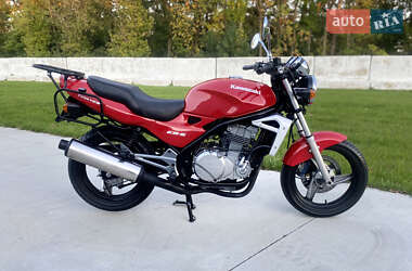 Мотоцикл Без обтекателей (Naked bike) Kawasaki ER-5 2000 в  фото 9 Мотоцикл Без обтекателей (Naked bike) Kawasaki ER-5 2000 в