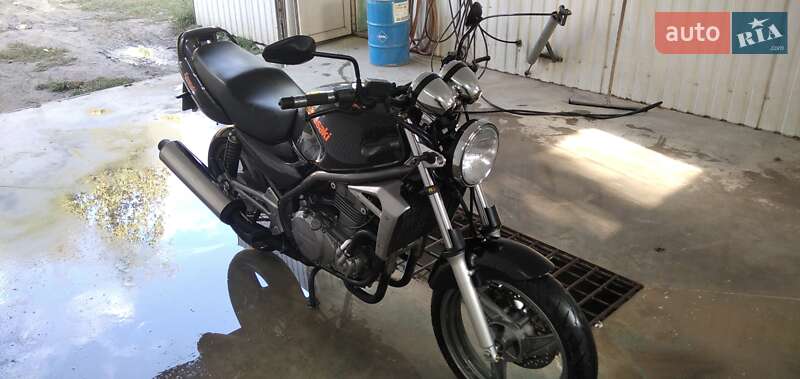 Мотоцикл Классик Kawasaki ER-5 2001 в Немирове