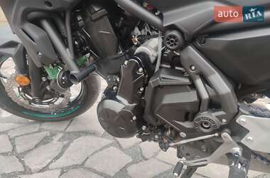 Мотоцикл Без обтекателей (Naked bike) Kawasaki ER 650 2020 в 