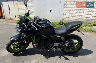 Мотоцикл Без обтекателей (Naked bike) Kawasaki ER 650 2021 в 