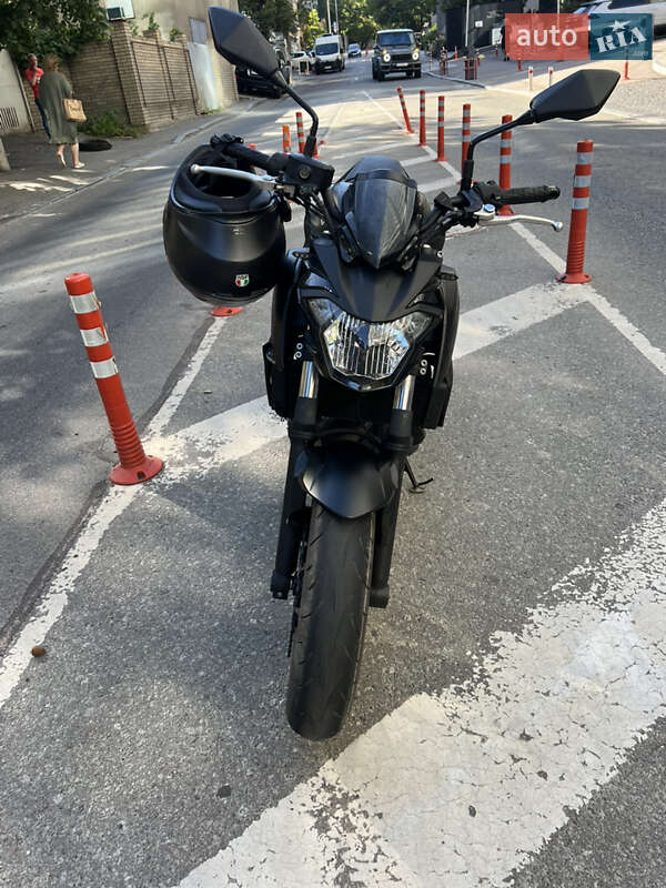 Мотоцикл Без обтекателей (Naked bike) Kawasaki ER 650 2016 в Киеве