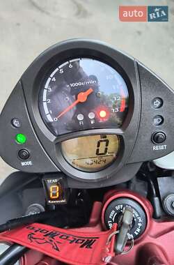 Мотоцикл Классик Kawasaki ER 650 2010 в 