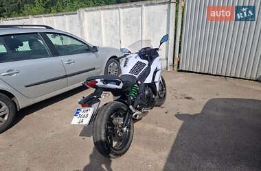 Мотоцикл Спорт-туризм Kawasaki ER-6F 2015 в 