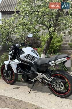 Мотоцикл Спорт-туризм Kawasaki ER-6N 2013 в 
