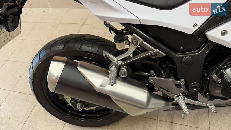 Мотоцикл Спорт-туризм Kawasaki EX 250 2013 в Киеве