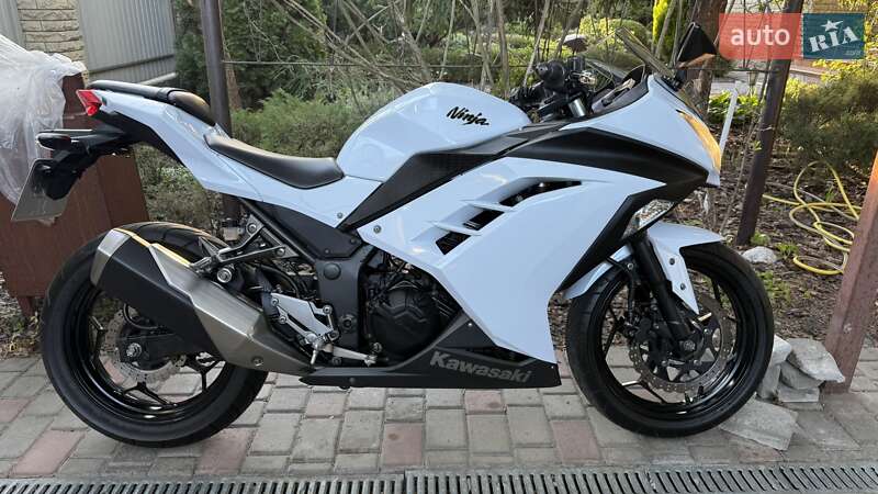 Мотоцикл Спорт-туризм Kawasaki EX 250 2013 в Киеве