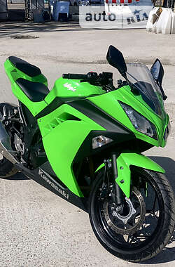 Спортбайк Kawasaki EX 300 2015 в Києві