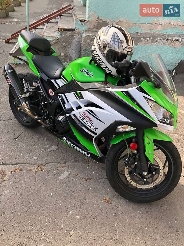 Kawasaki EX 300 2015