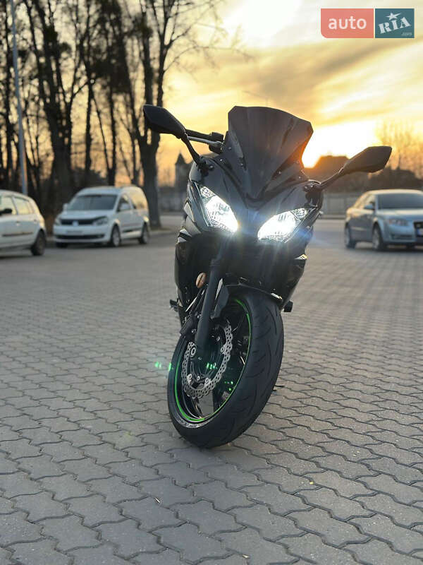 Мотоцикл Багатоцільовий (All-round) Kawasaki EX 650 2018 в 
