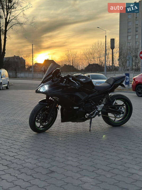 Мотоцикл Багатоцільовий (All-round) Kawasaki EX 650 2018 в Вінниці