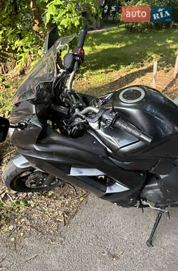 Спортбайк Kawasaki EX 650 2016 в 
