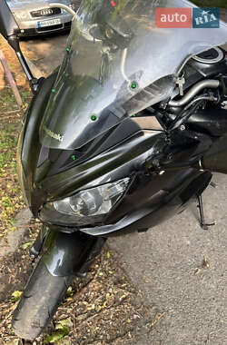 Спортбайк Kawasaki EX 650 2016 в 