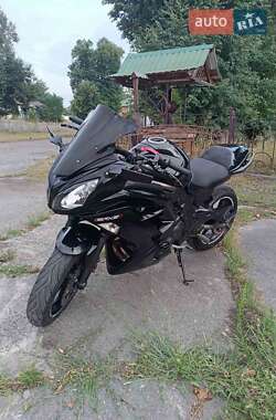 Мотоцикл Спорт-туризм Kawasaki EX 650 2012 в 