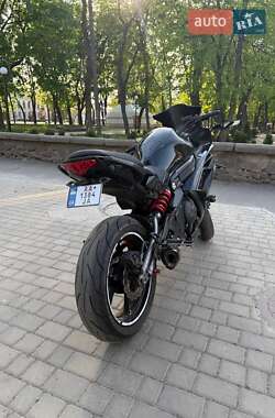 Мотоцикл Спорт-туризм Kawasaki EX 650 2012 в 
