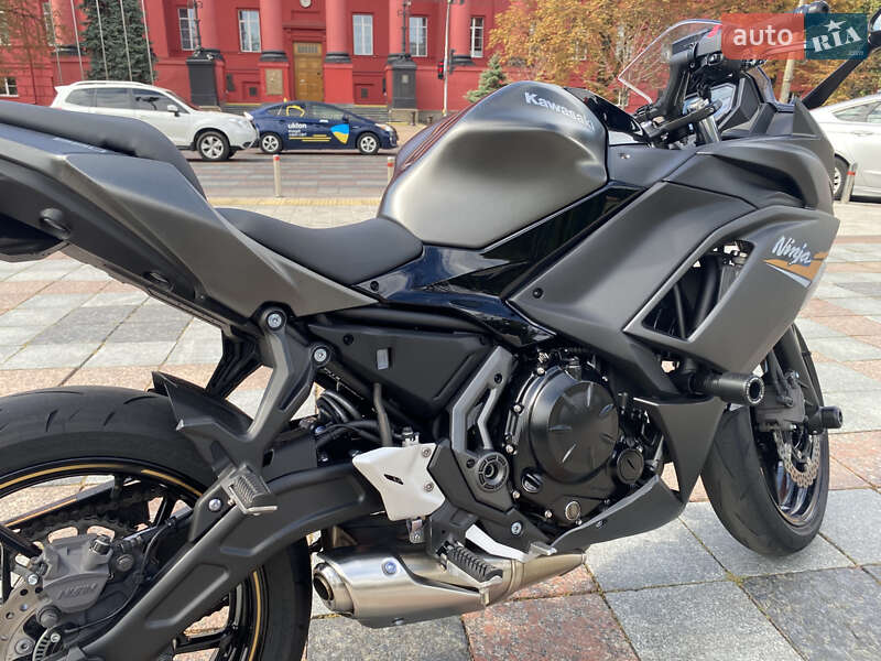 Спортбайк Kawasaki EX 650 2022 в Києві фото 10 Спортбайк Kawasaki EX 650 2022 в Києві
