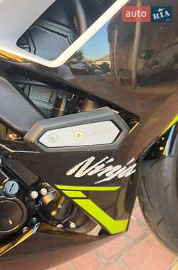 Мотоцикл Спорт-туризм Kawasaki EX 650 2021 в 