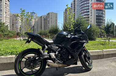 Спортбайк Kawasaki EX 650 2018 в 