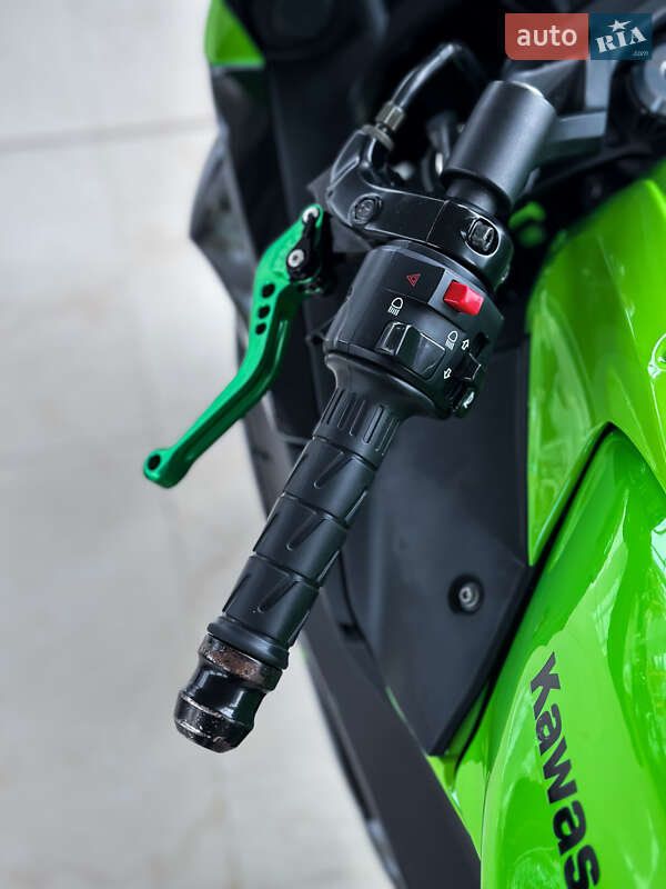 Спортбайк Kawasaki EX 650 2022 в Николаеве