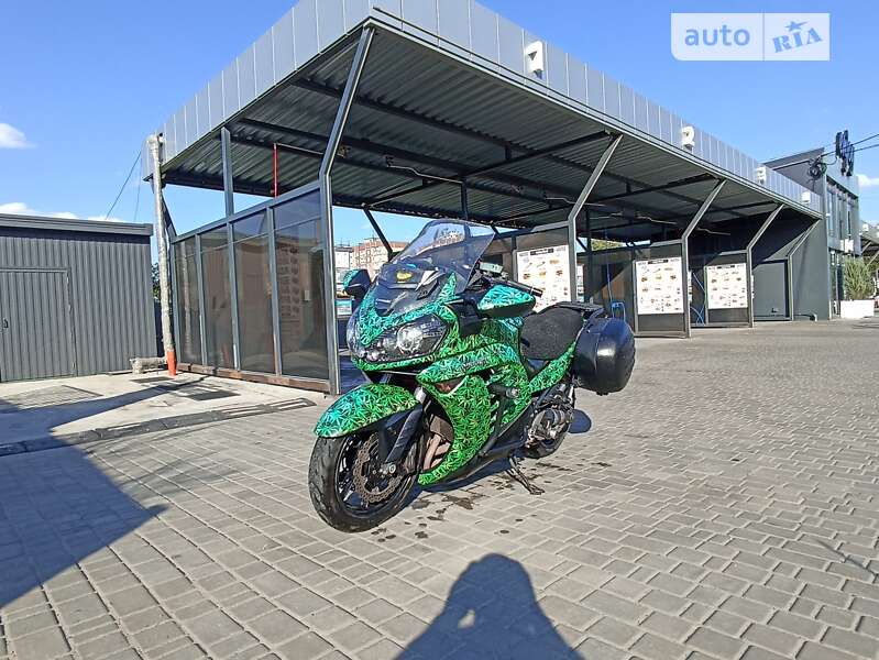 Мотоцикл Спорт-туризм Kawasaki GTR 1400 2011 в Днепре
