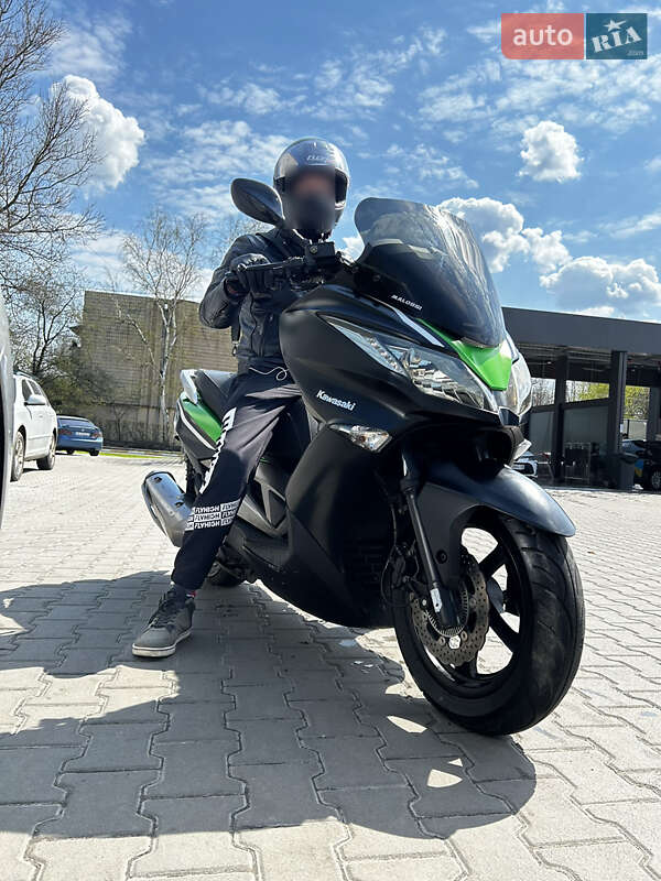 Максі-скутер Kawasaki J 300 2014 в Києві