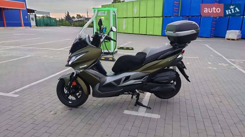 Макси-скутер Kawasaki J 2019 в Умани
