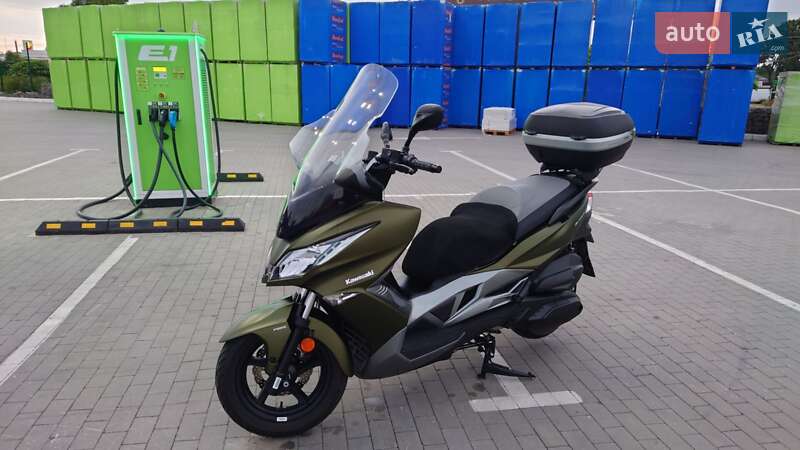 Макси-скутер Kawasaki J 2019 в Умани