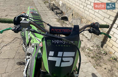 Мотоцикл Кросс Kawasaki KX 250F 2013 в 