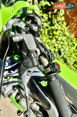 Мотоцикл Кросс Kawasaki KX 450F 2019 в 