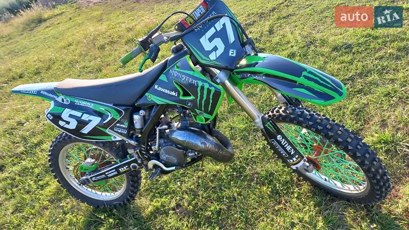 Мотоцикл Кросс Kawasaki KX 2006 в Ромнах
