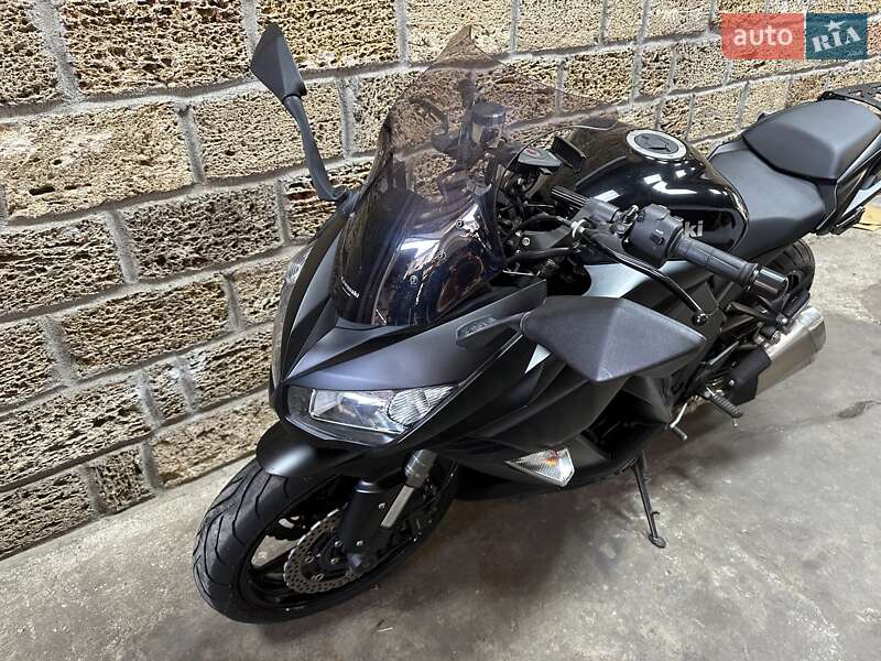Мотоцикл Спорт-туризм Kawasaki Ninja 1000 SX 2015 в Одесі фото 8 Мотоцикл Спорт-туризм Kawasaki Ninja 1000 SX 2015 в Одесі