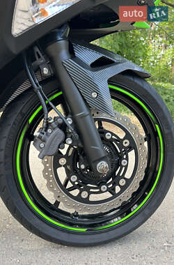 Спортбайк Kawasaki Ninja 250 2018 в 