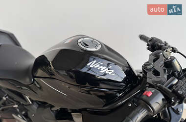 Спортбайк Kawasaki Ninja 250 2016 в 