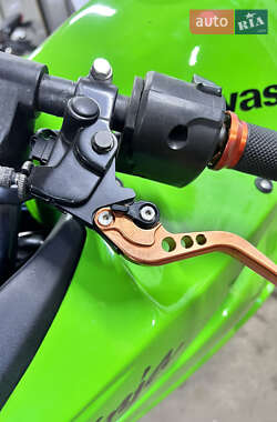 Мотоцикл Спорт-туризм Kawasaki Ninja 250 2009 в 