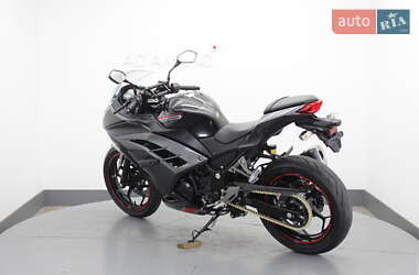 Спортбайк Kawasaki Ninja 250 2013 в 