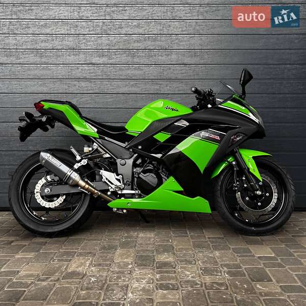 Мотоцикл Без обтекателей (Naked bike) Kawasaki Ninja 250 2014 в Белой Церкви