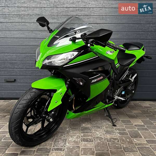 Мотоцикл Без обтекателей (Naked bike) Kawasaki Ninja 250 2014 в Белой Церкви