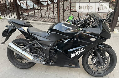 Спортбайк Kawasaki Ninja 250R 2013 в Киеве