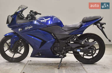 Мотоцикл Без обтікачів (Naked bike) Kawasaki Ninja 250R 2011 в Сновську