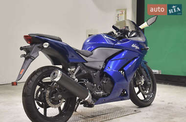 Мотоцикл Без обтікачів (Naked bike) Kawasaki Ninja 250R 2011 в Сновську