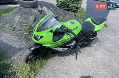 Спортбайк Kawasaki Ninja 250R 2009 в 