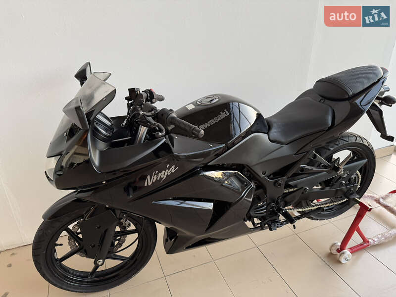 Спортбайк Kawasaki Ninja 250R 2016 в Киеве