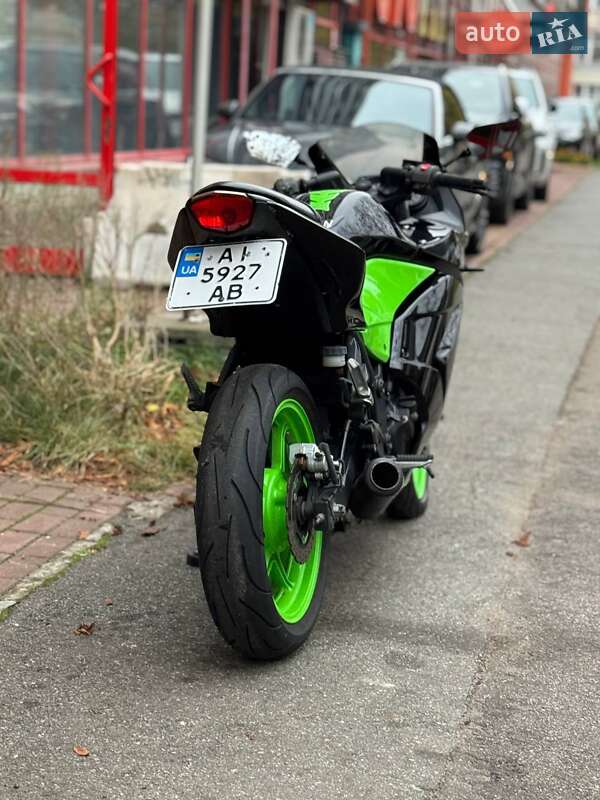Спортбайк Kawasaki Ninja 250R 2009 в Киеве