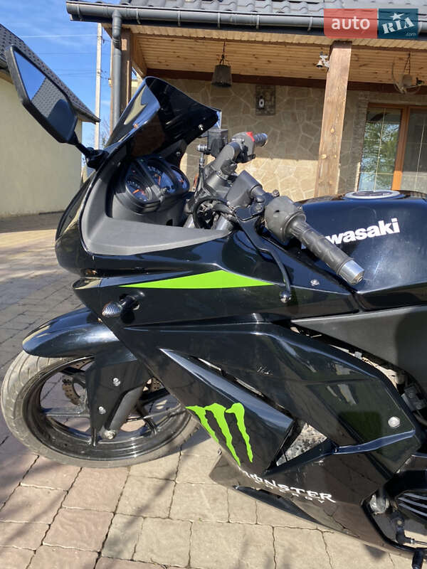 Спортбайк Kawasaki Ninja 250R 2008 в Здолбуніві фото 10 Спортбайк Kawasaki Ninja 250R 2008 в Здолбуніві