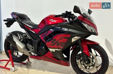 Спортбайк Kawasaki Ninja 300 2016 в Киеве