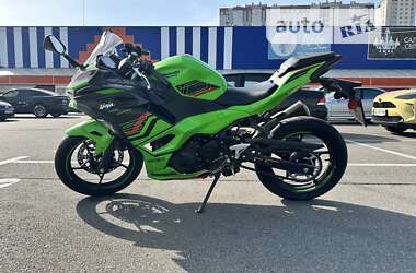 Мотоцикл Спорт-туризм Kawasaki Ninja 400 2024 в 
