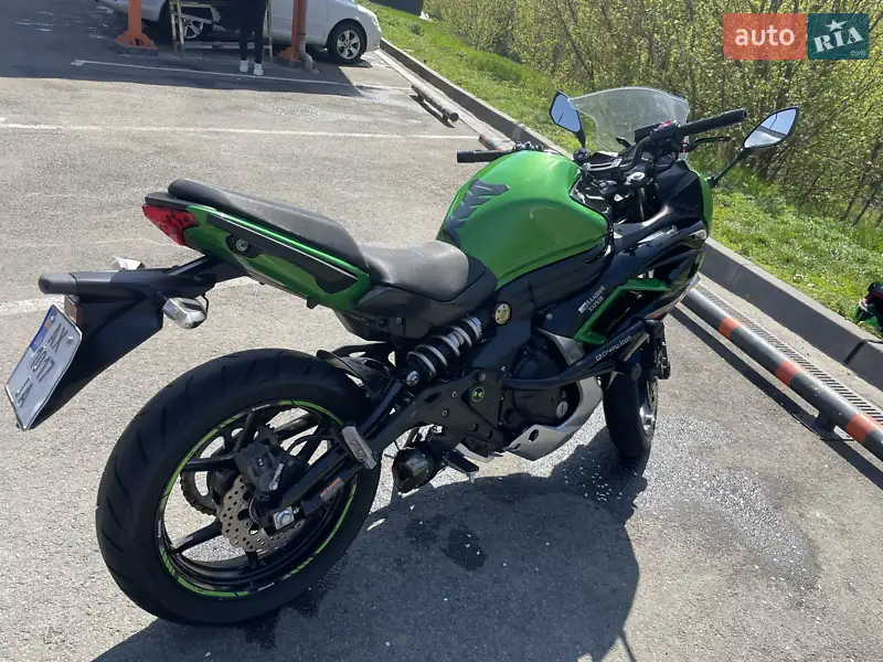 Мотоцикл Спорт-туризм Kawasaki Ninja 400 2019 в 