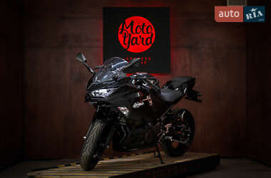 Мотоцикл Спорт-туризм Kawasaki Ninja 400 2020 в 