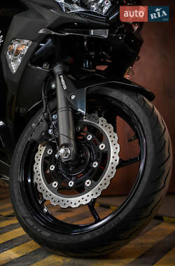 Мотоцикл Спорт-туризм Kawasaki Ninja 400 2020 в 