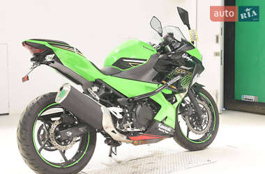 Спортбайк Kawasaki Ninja 400 2020 в 