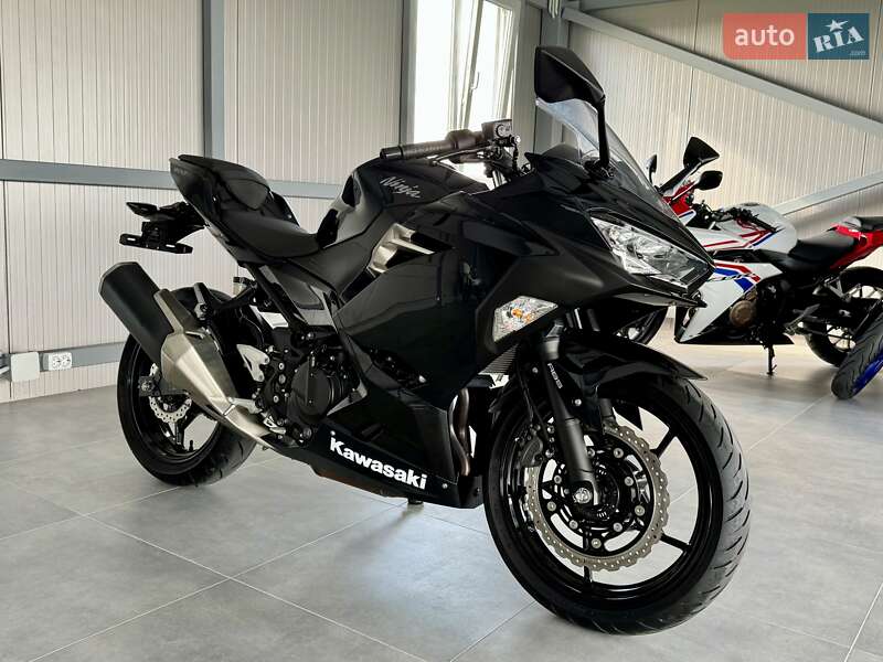 Спортбайк Kawasaki Ninja 400 2018 в Хмельницком